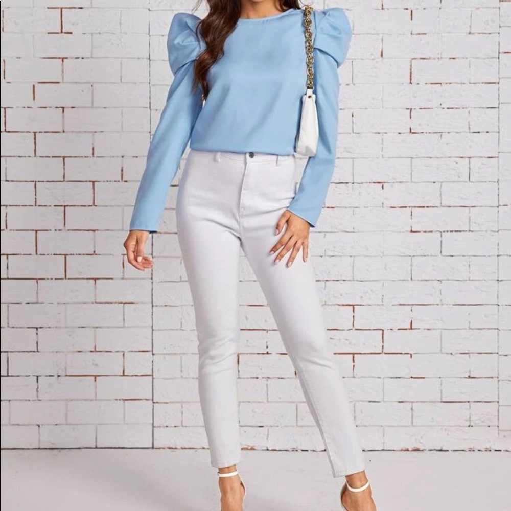 Boho gigot sleeve keyhole back blouse - Picture 9 of 16